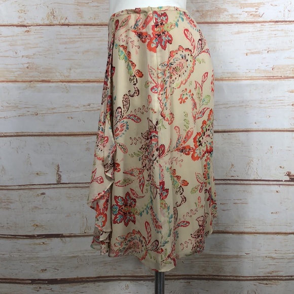 DW18 Ann Taylor Cream Chiffon With Floral Skirt -8P - Picture 3 of 5